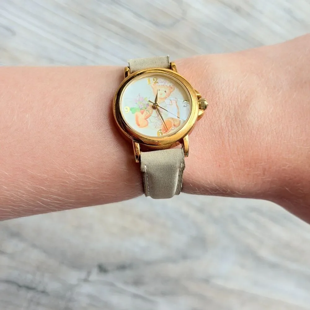 Vintage Teddy Bear Coquette Wrist Watch Gold Tone Cream Strap Soft Girl Working